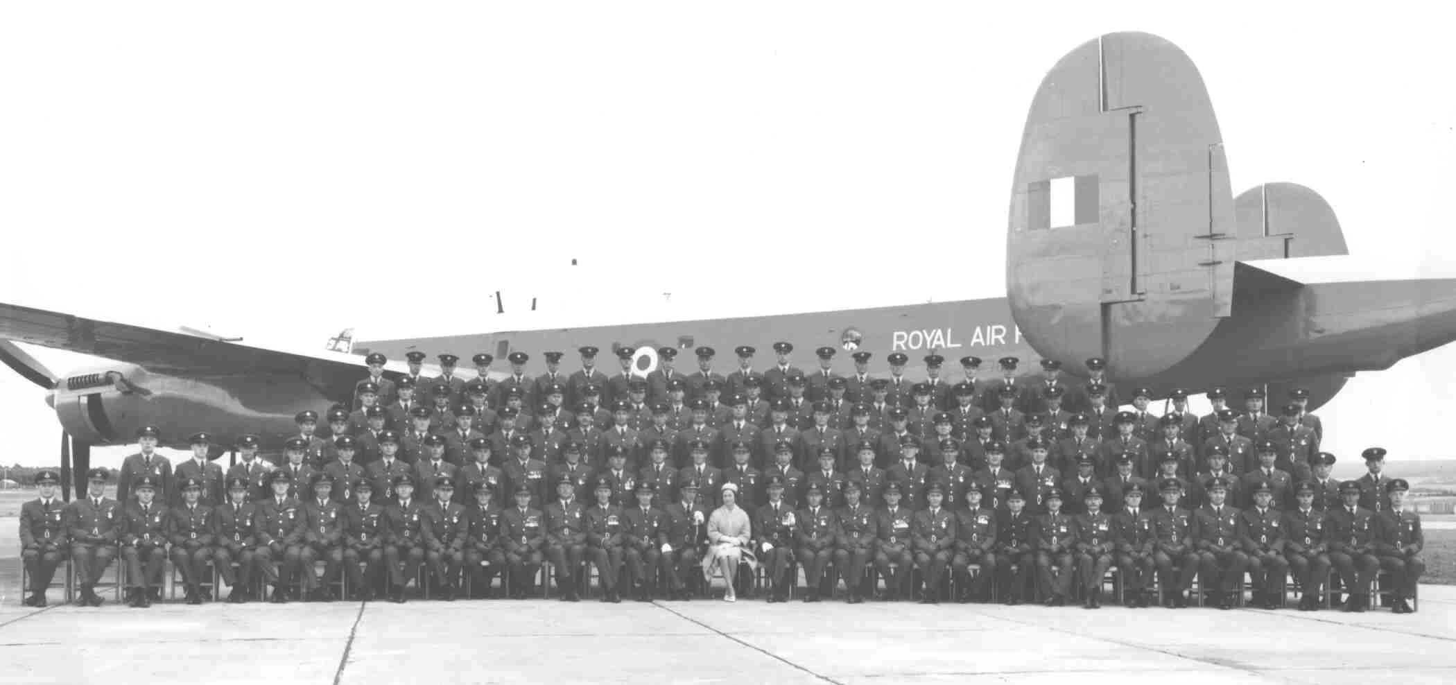 206 Sqn, Shackleton, Princess Margaret, Standard Presentation.